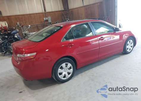 2007 Toyota Camry Le z USA, uszkodzony, nr VIN 4T1BE46K17U137098
